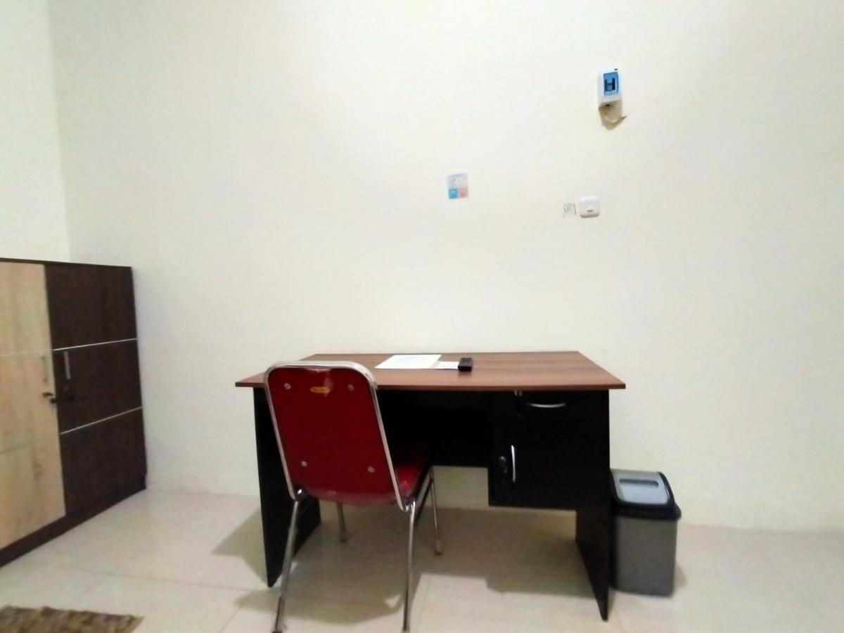Homestay Danesti Syariah Near Bandara Sultan Hasanuddin Makassar Eksteriør billede