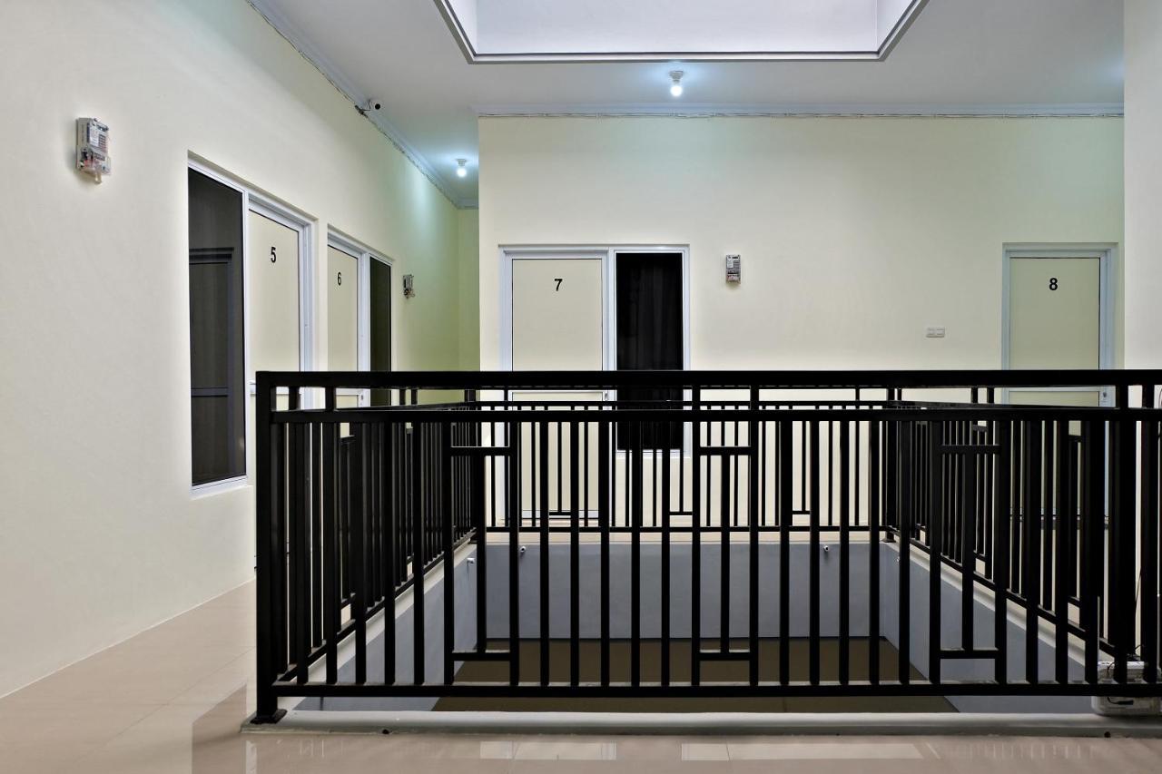 Homestay Danesti Syariah Near Bandara Sultan Hasanuddin Makassar Eksteriør billede